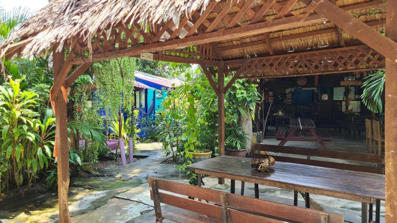 Gecko Guesthouse Pantai Cenang  Exteriér fotografie