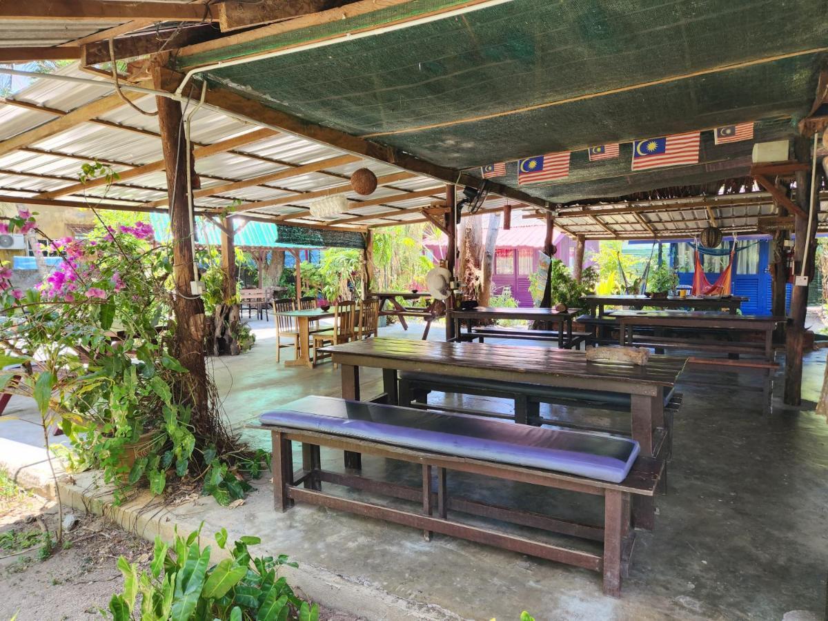 Gecko Guesthouse Pantai Cenang  Exteriér fotografie
