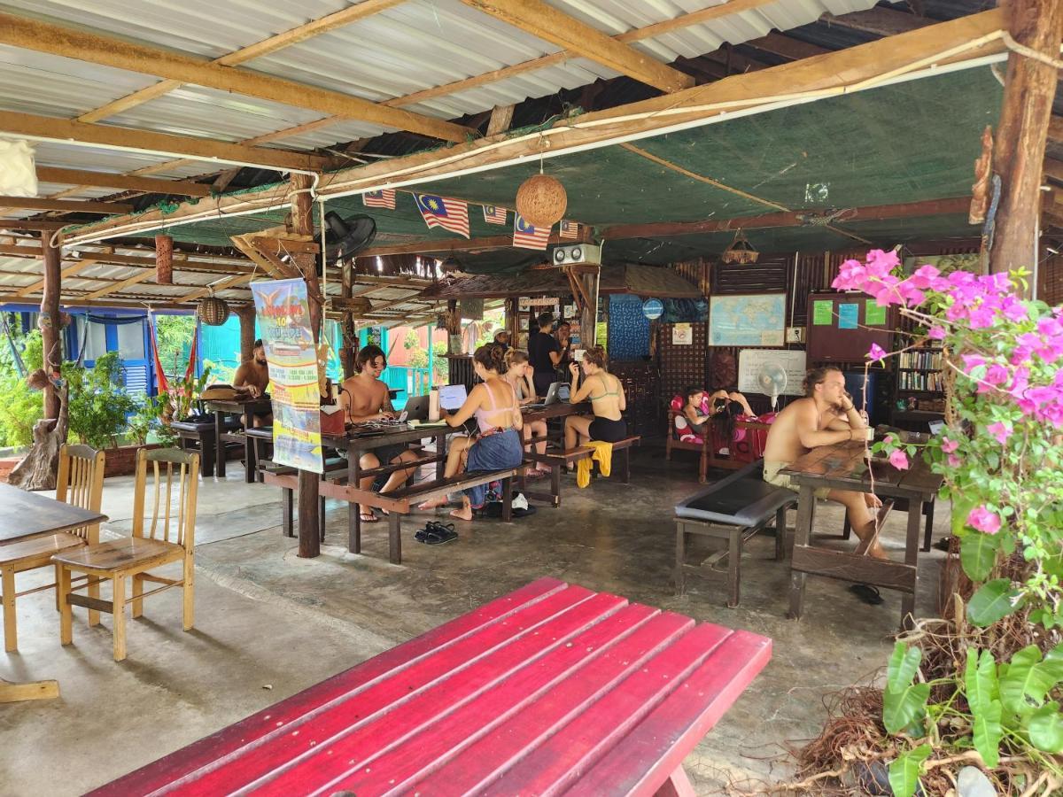 Gecko Guesthouse Pantai Cenang  Exteriér fotografie