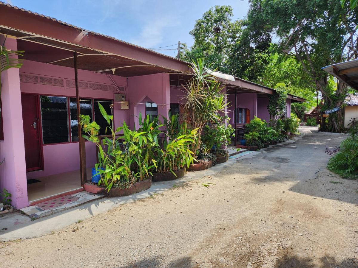 Gecko Guesthouse Pantai Cenang  Exteriér fotografie
