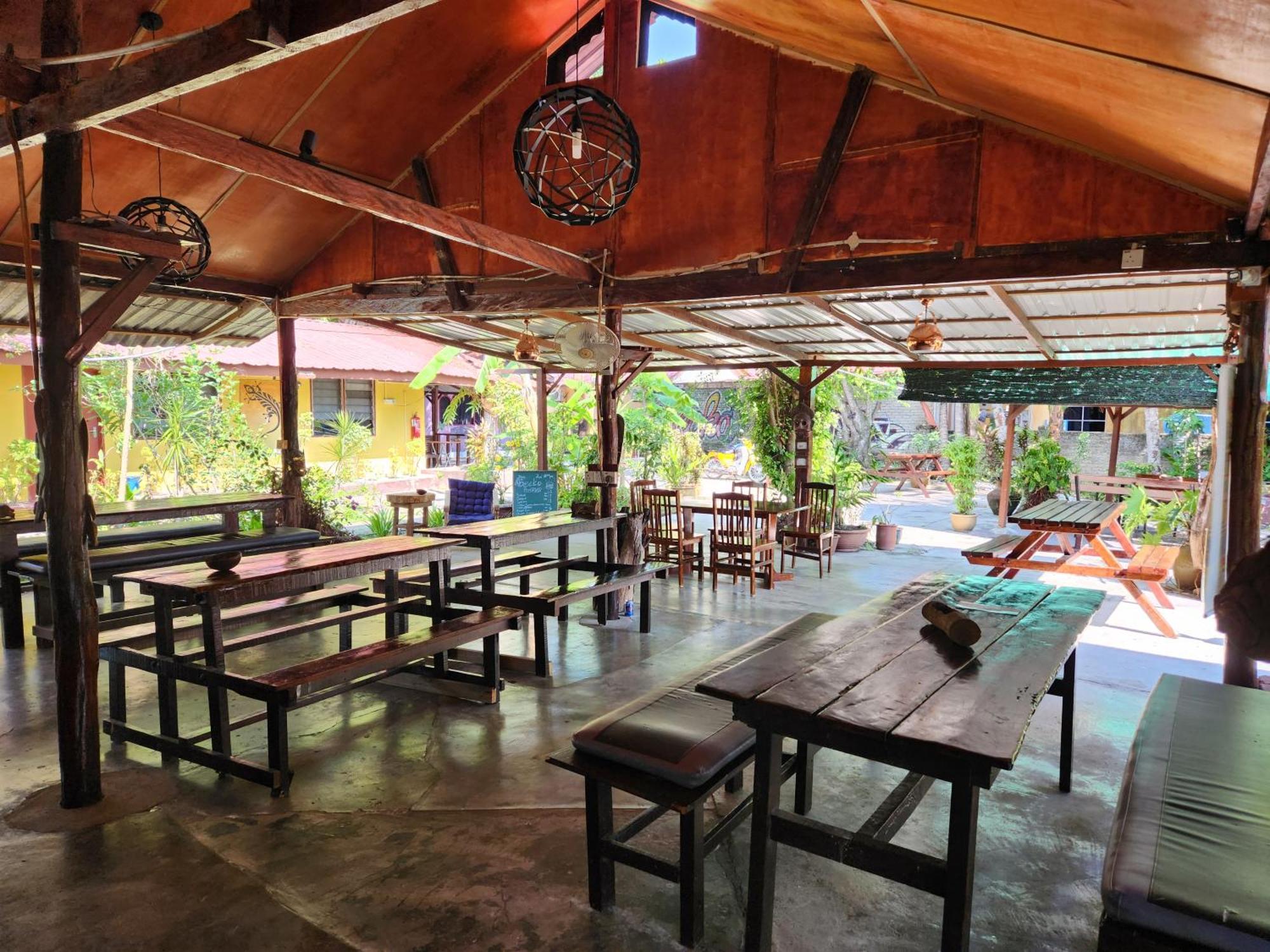 Gecko Guesthouse Pantai Cenang  Exteriér fotografie